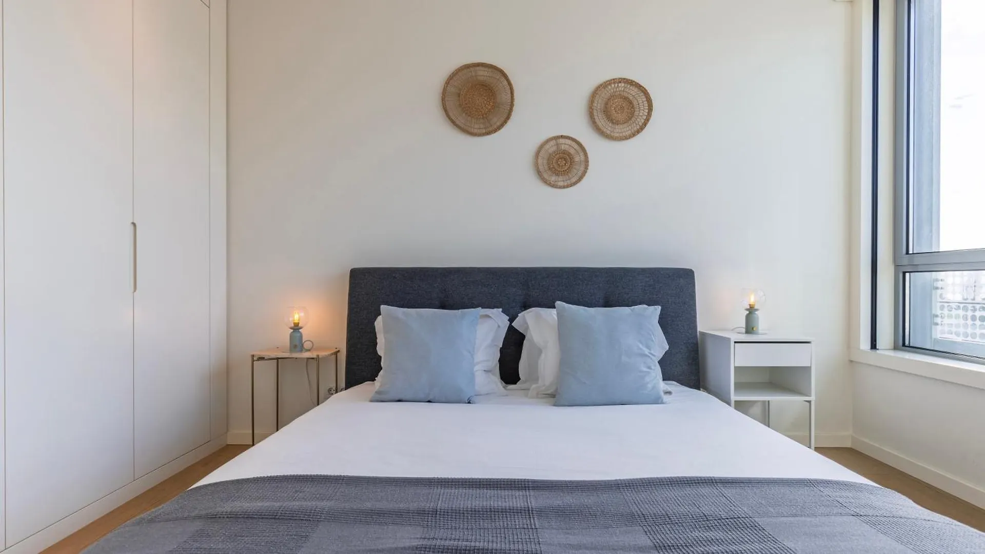 Modern 2Bdr Apartment With Garage By Lovelystay Lisbon