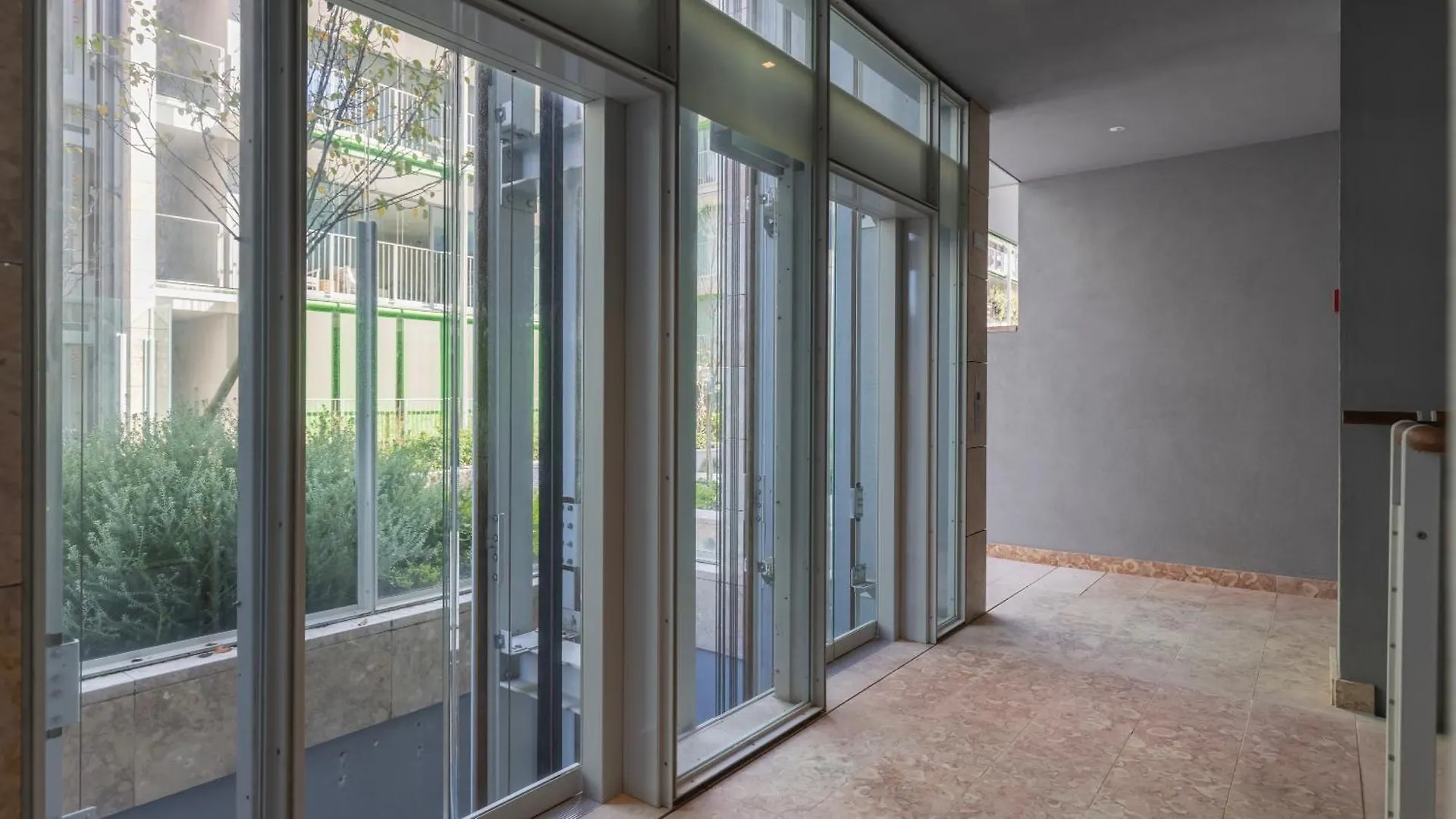Modern 2Bdr Apartment With Garage By Lovelystay Lisbon