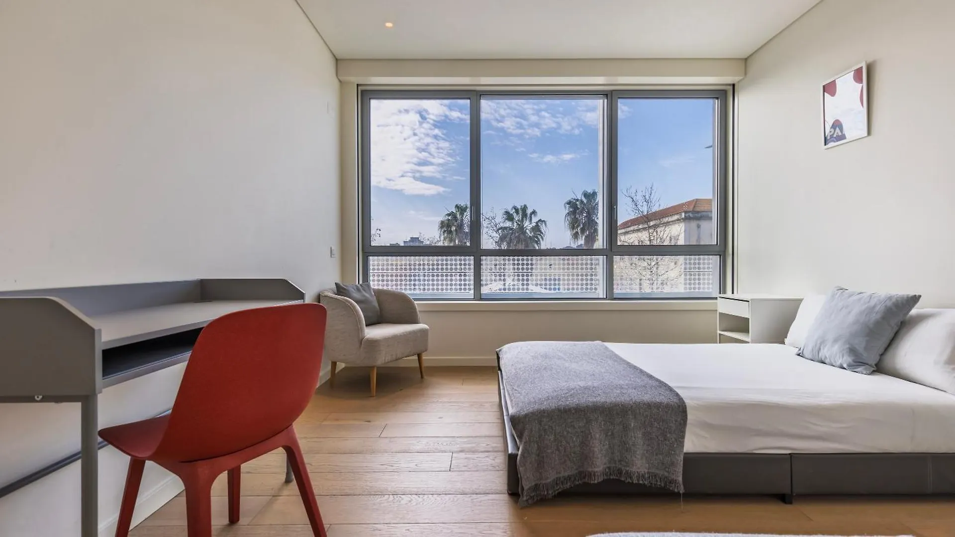 Modern 2Bdr Apartment With Garage By Lovelystay Lisbon