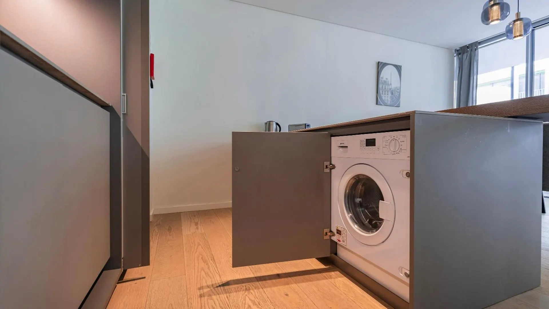 Modern 2Bdr Apartment With Garage By Lovelystay Lisbon